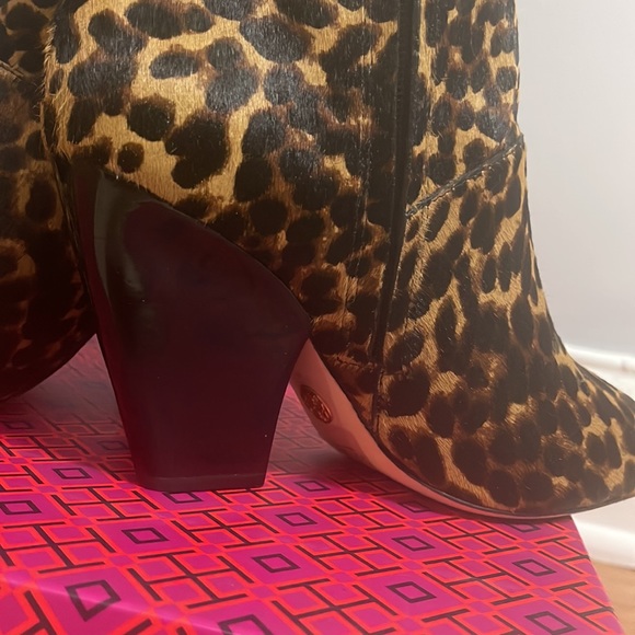 NEW Tory Burch Lila 90mm zip up ankle bootie - Picture 12 of 12